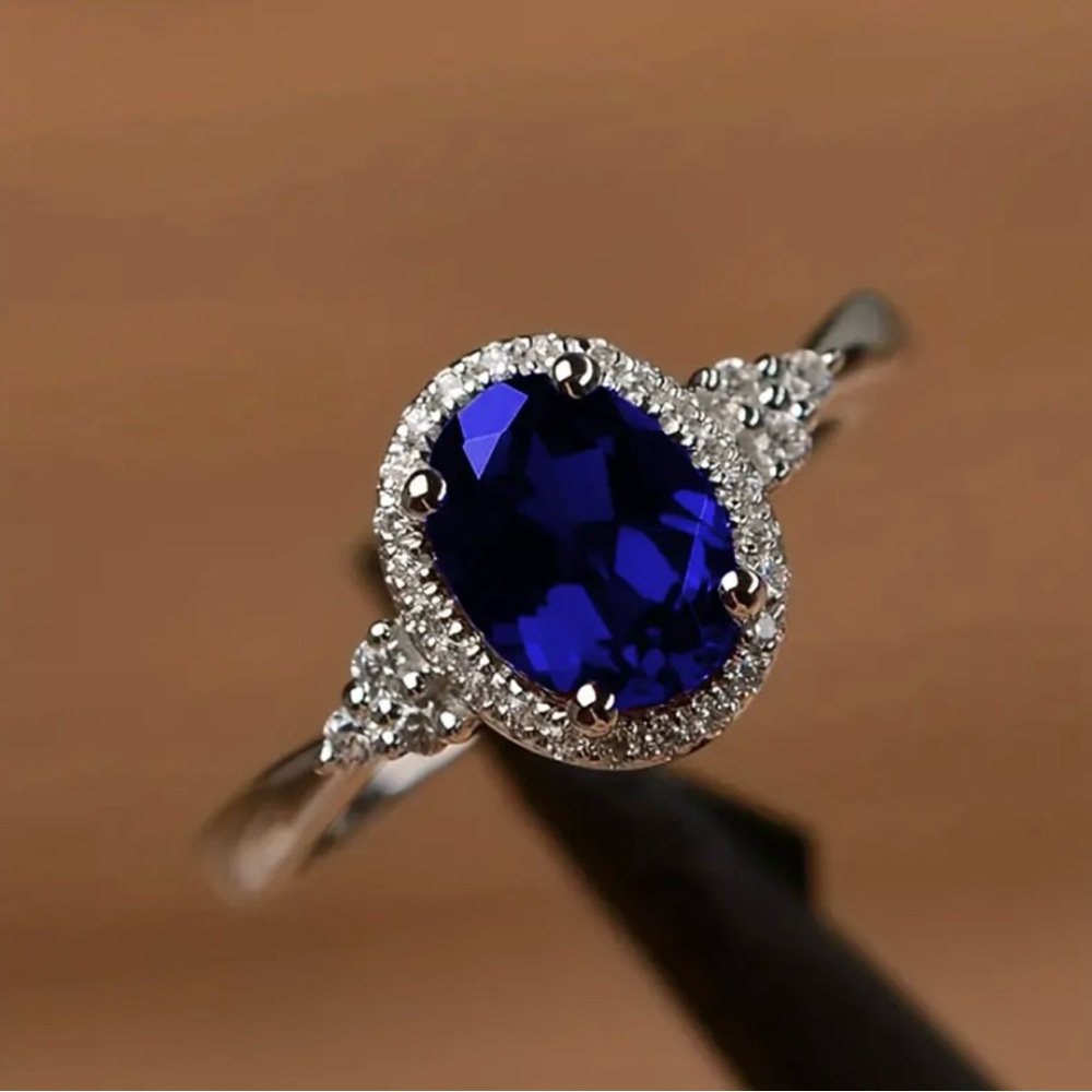 Oval Cubic Zirconia silver plated ring size 9 - Picture 2 of 4